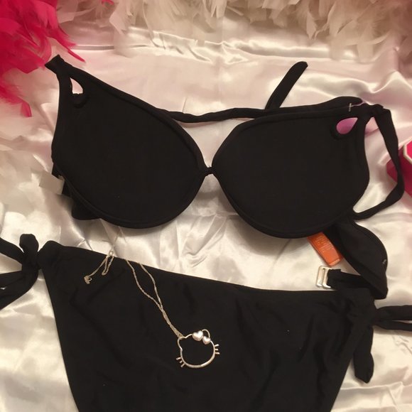 GORGEOUS peek a boo custom hello kitty bikini and matching pendent set! - Picture 8 of 17
